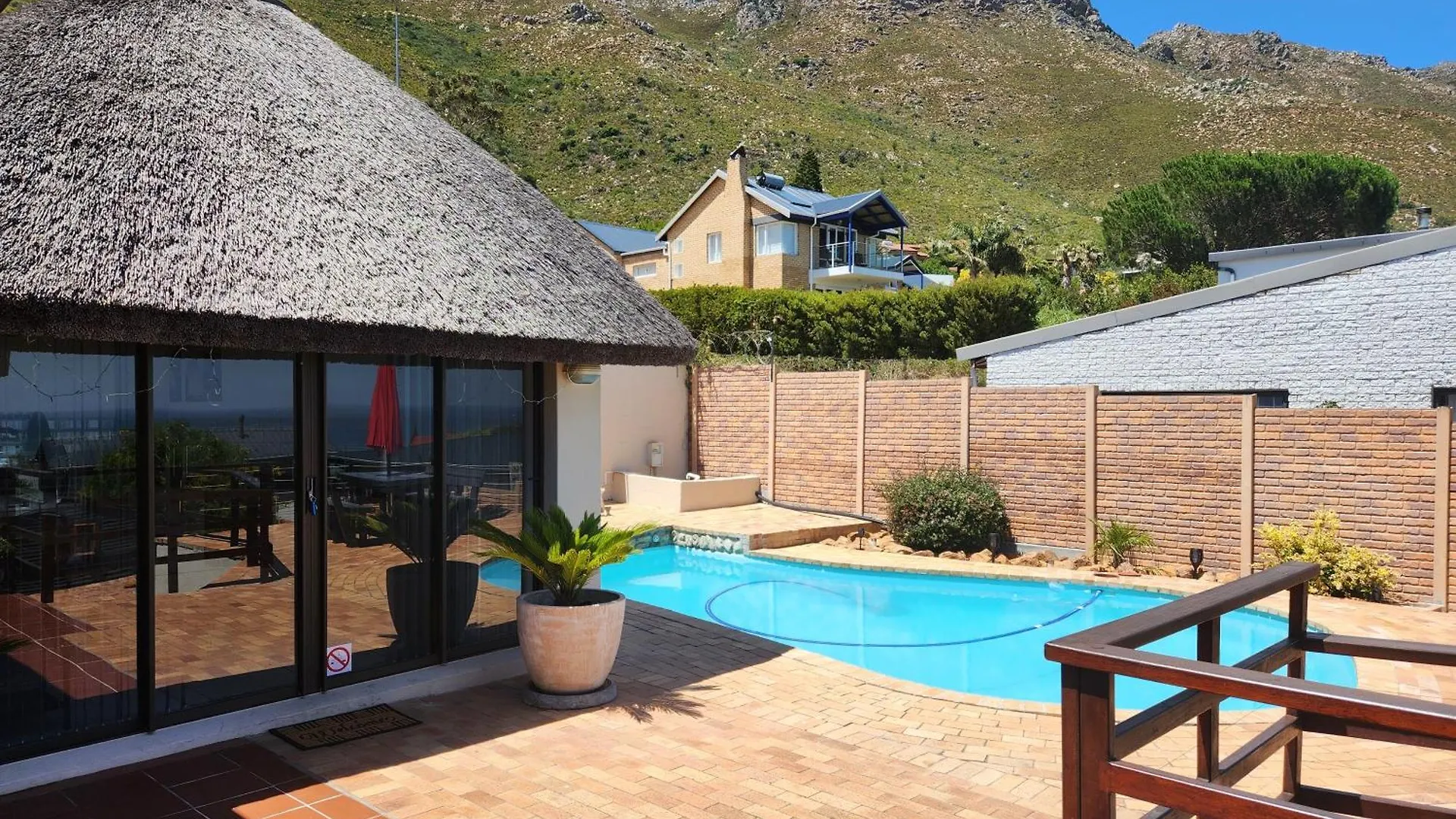 Thys' Place Cape Town 0*,  South Africa